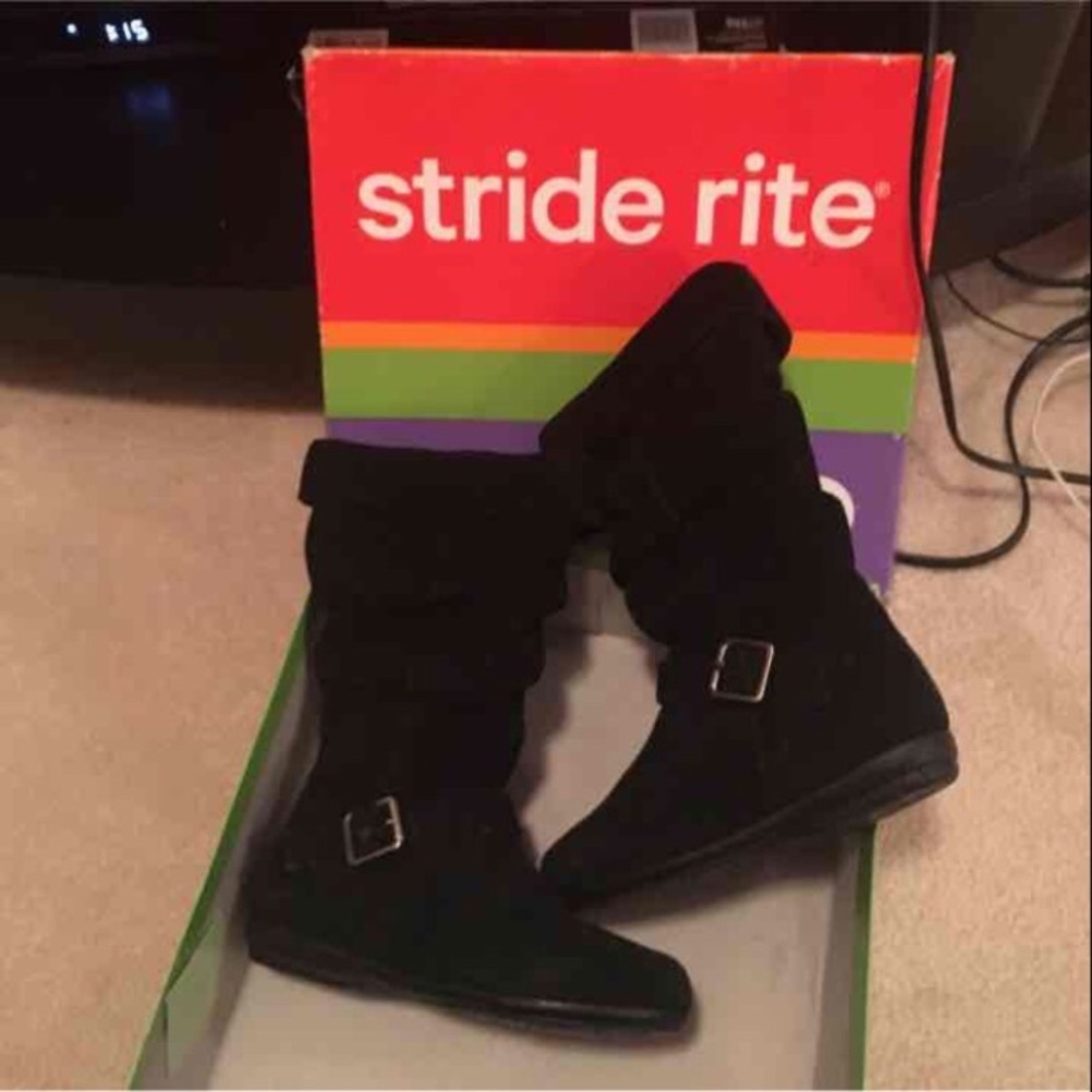 Girls black suede stride rite boots. new in box!