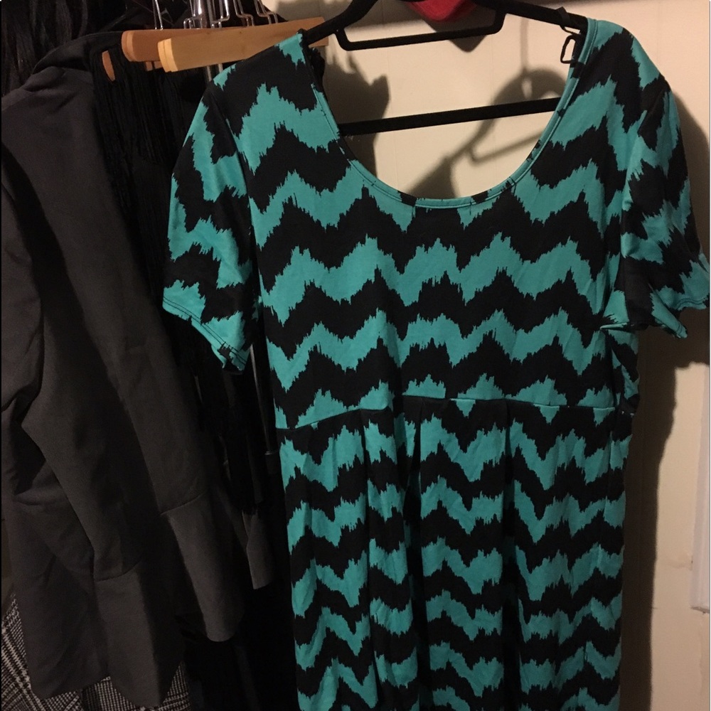 Plus Size Black and Turquoise Jagged Chevron Dress