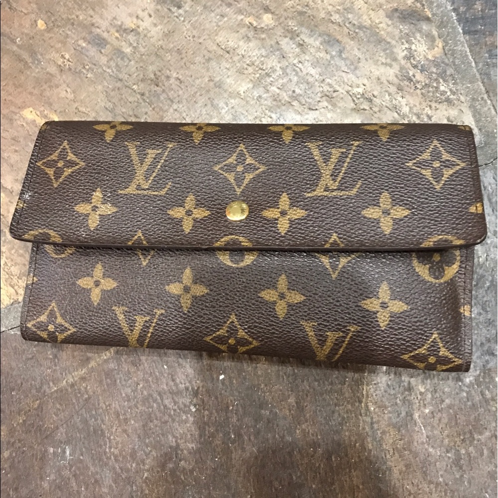 Louis Vuitton long tri fold monogram wallet