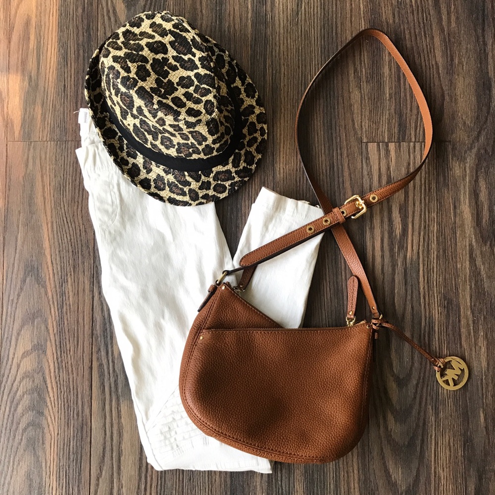 ❣️ BNWT Michael Kors Crossbody Messenger Bag ❣️