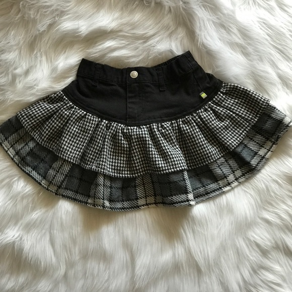 Kenneth Cole Houndstooth Print 2 Piece Skirt Set - Picture 7 of 7