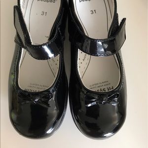 Girls Pediped black patent shoes