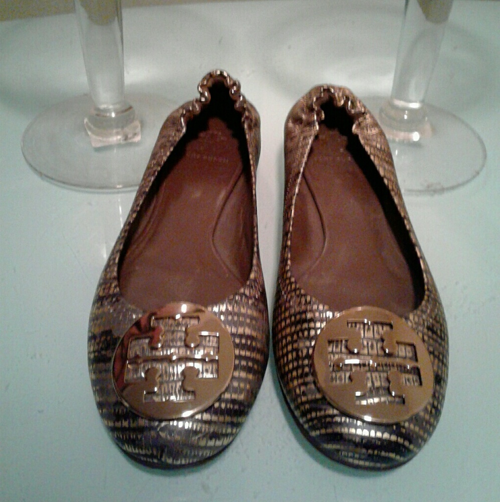 โSOLDโ๐๐Tory Burch Reva flats๐๐ - Picture 1 of 4