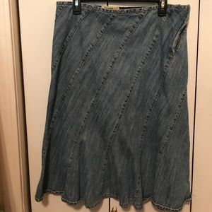 Denim skirt