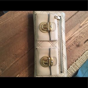 Marc Jacobs tan quilted leather wallet
