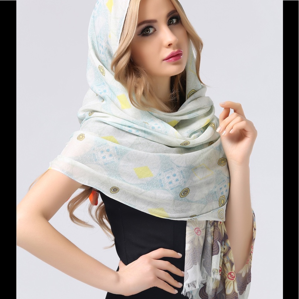 116 Printed Yellow and Brown Scarf