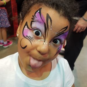 Meet your Posher, Leanna