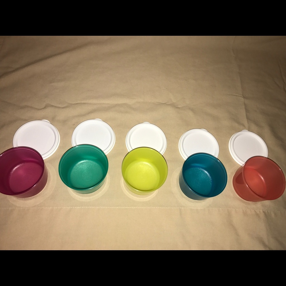 Tupperware Snack cups