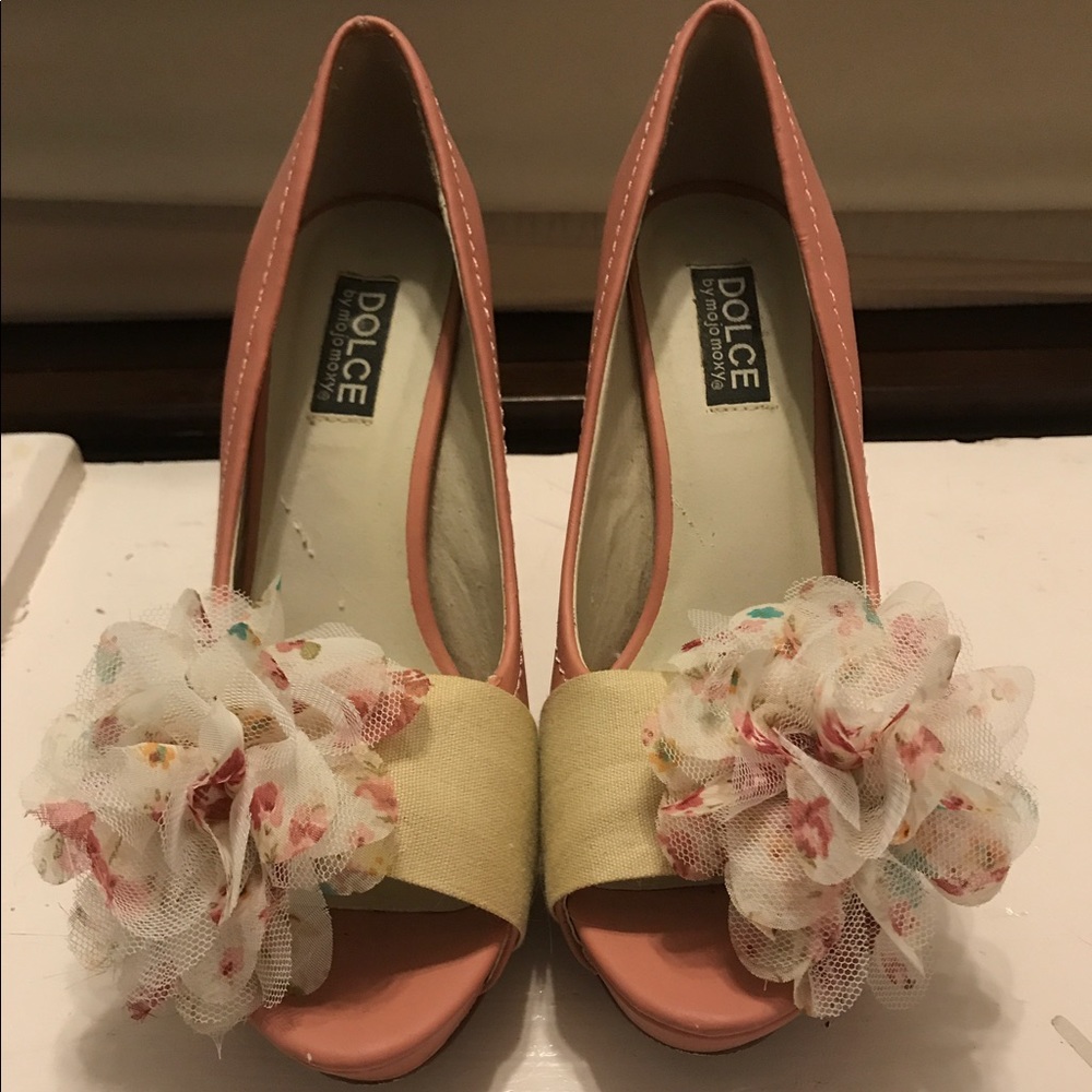 Dolce by Mojo Moxy pink heels