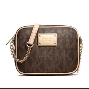 Michael Kors Jetset crossbody
