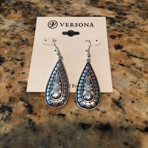 Versona Tear drop earrings