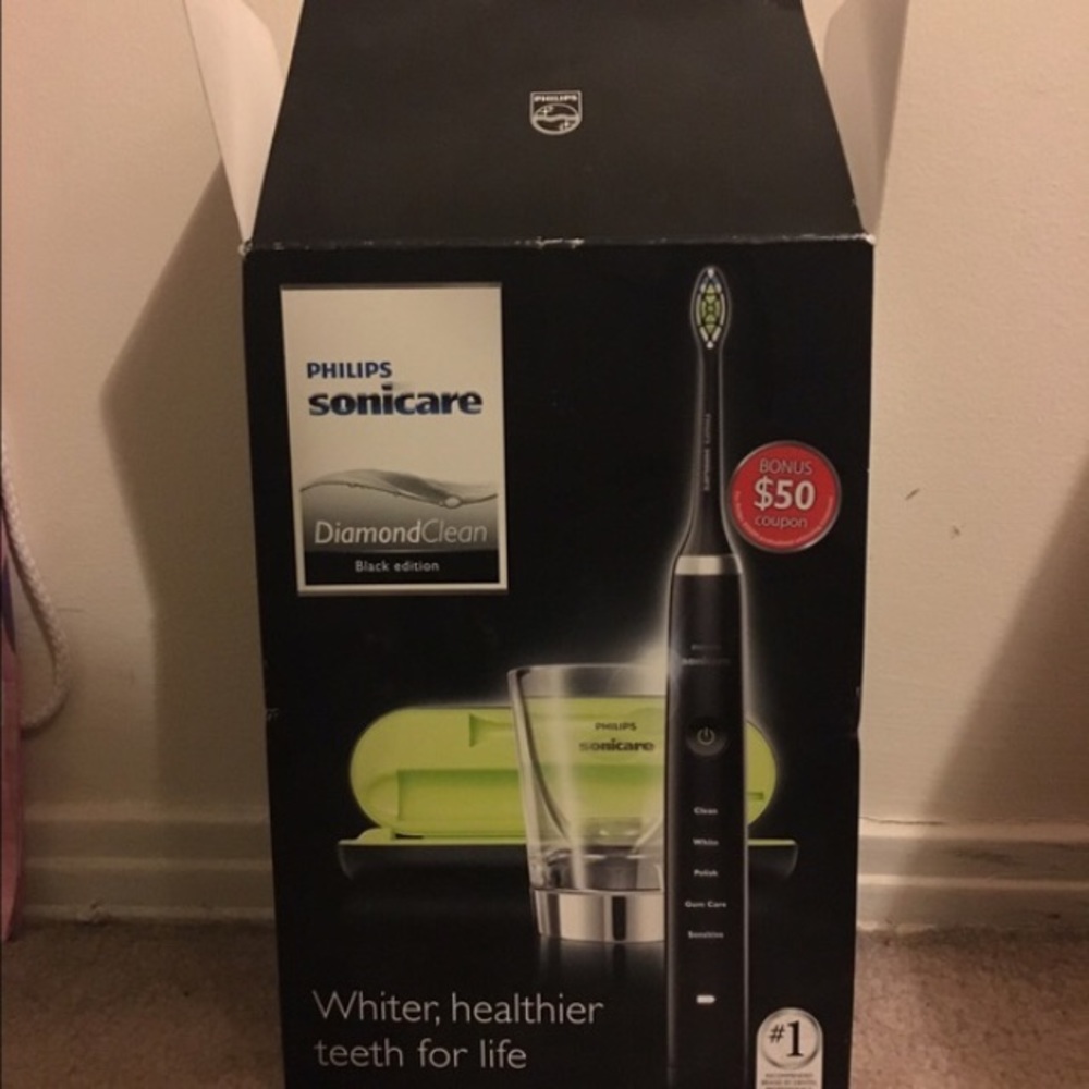 Phillips Sonicare DiamondClean Electric Toothbrush