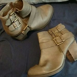 Taupe heeled booties