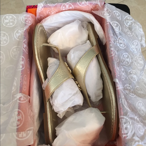 Tory Burch "Laura" GOLD Metallic Leather sandals - Picture 7 of 8