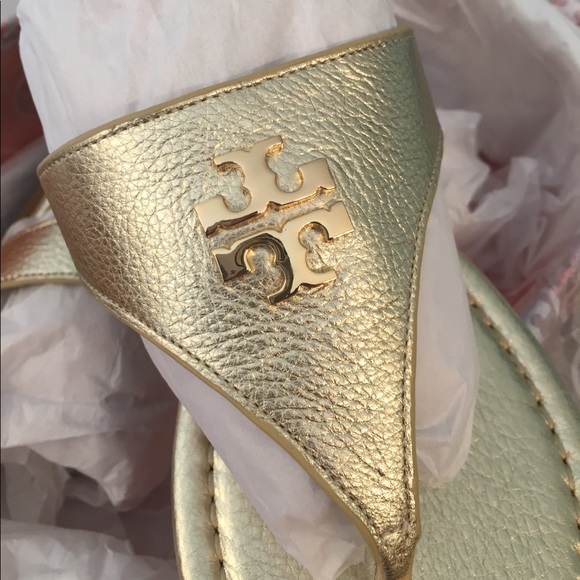 Tory Burch "Laura" GOLD Metallic Leather sandals - Picture 8 of 8