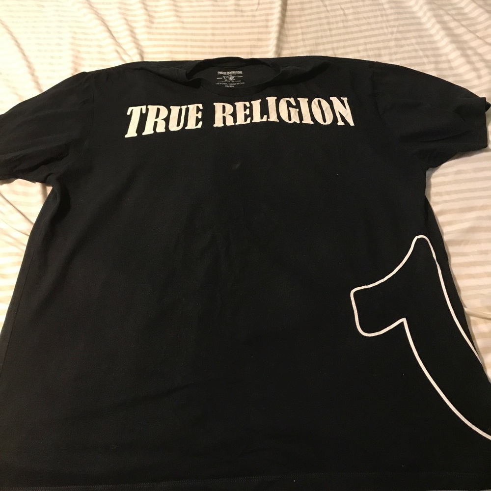 Black true religion t-shirt