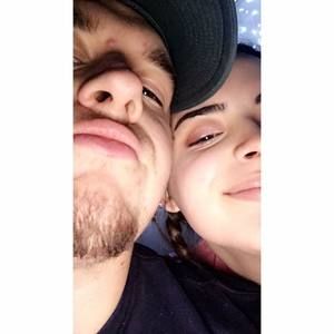 Meet your Posher, Devin