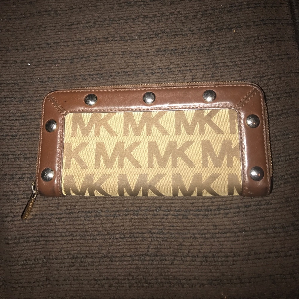 Michael Kors wallet