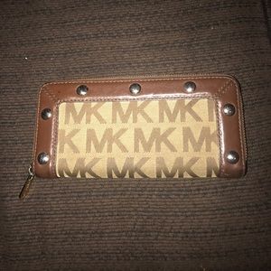 Michael Kors wallet