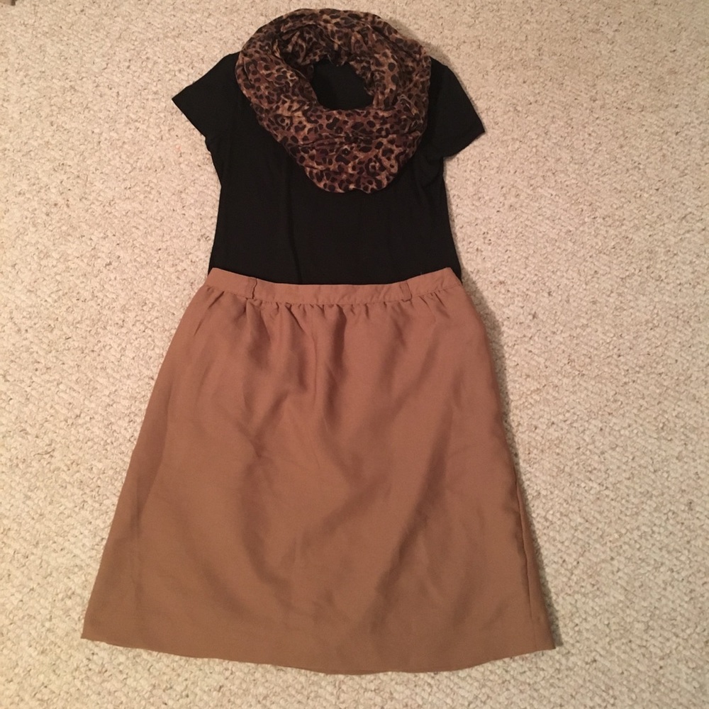 NWT forever 21 brown skirt with POCKETS!