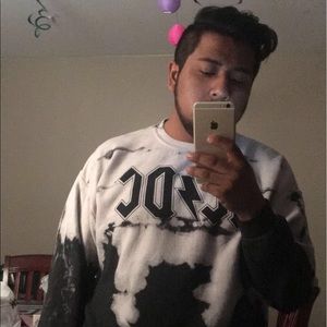 Meet your Posher, Henry