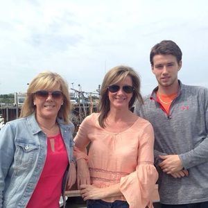 Meet your Posher, Tom