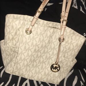 Vanilla Michael Kors Purse