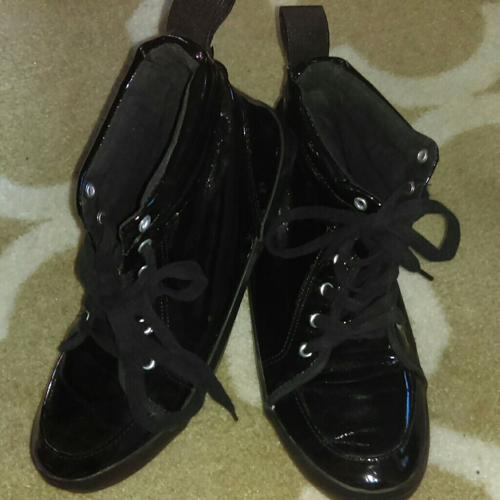 H&M divided Shiny black high top sneakers