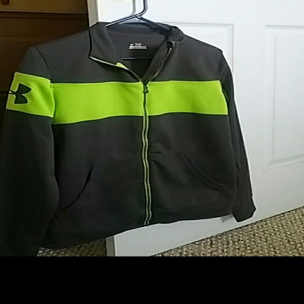 Ladies Under Armour Jacket  Like New Condition