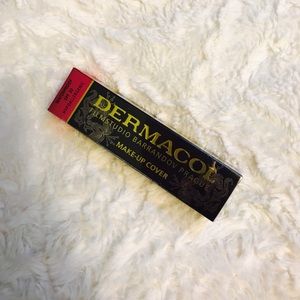 Dermacol Foundation in 215