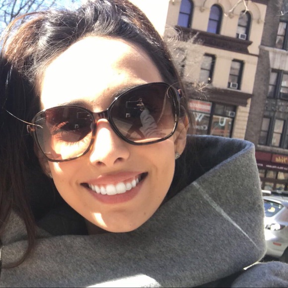 Meet your Posher, Michele - Picture 1 of 1