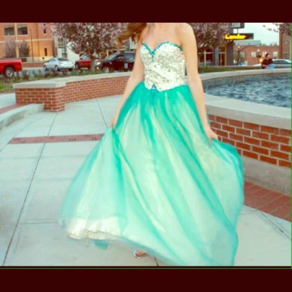 Worn once: Teal and off-white ball gown prom dress