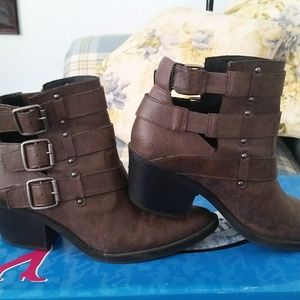 Forever 21 buckle booties READ DESCRIPTION