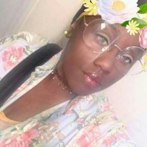 Meet your Posher, Kasandra