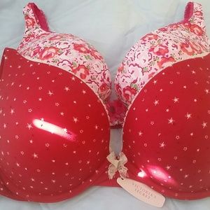 Victoria Secrets Bras Brand New 36D