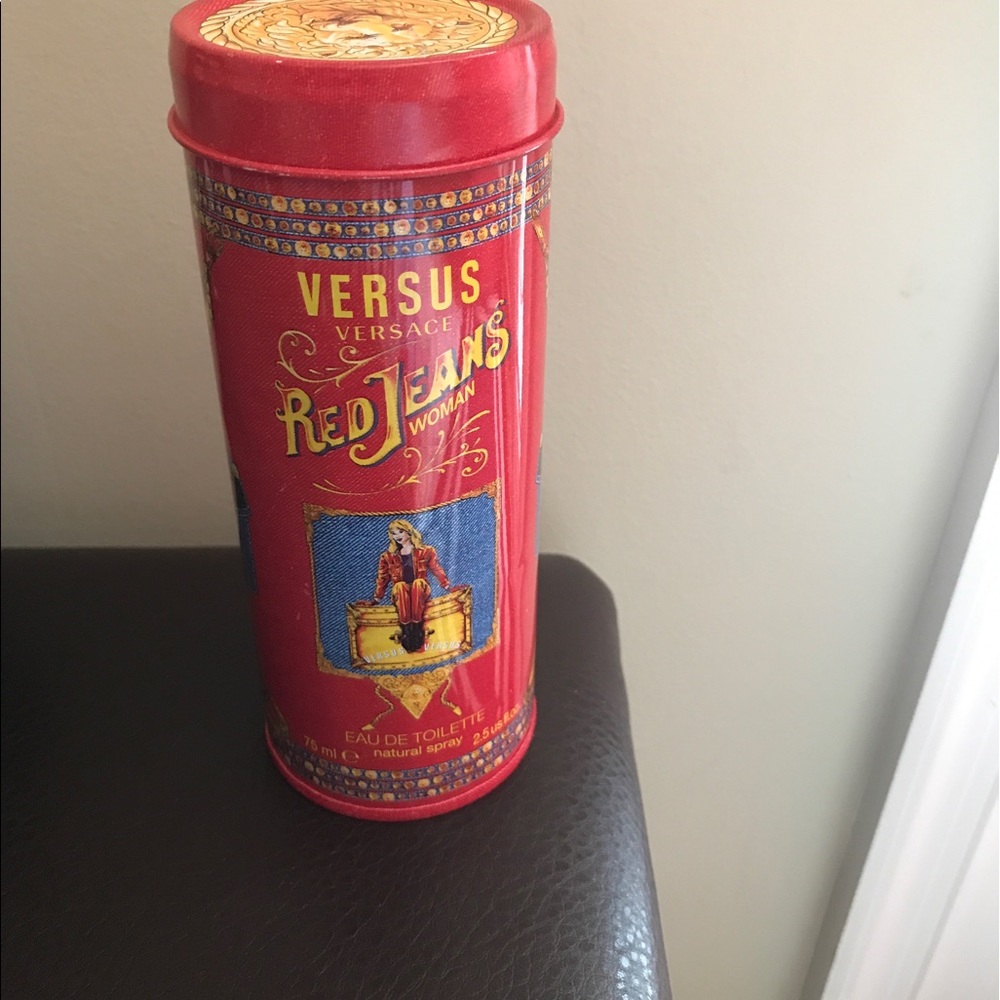 VERSUS Red Jeans women 2.5 Oz new