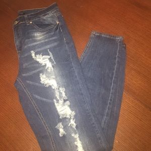 Distressed jeans 👖