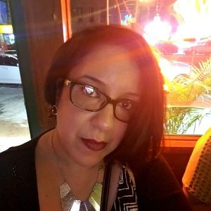 Meet your Posher, Lynette