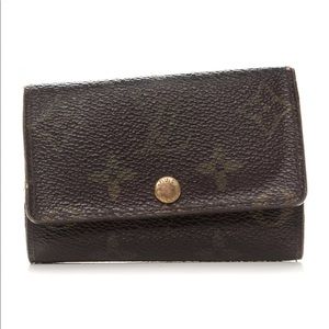 Louis Vuitton 6 Key Holder