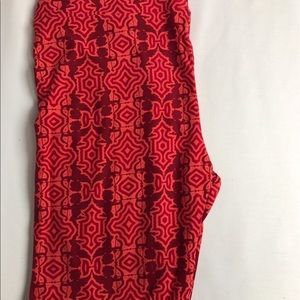 TC Valentine LuLaRoe legging