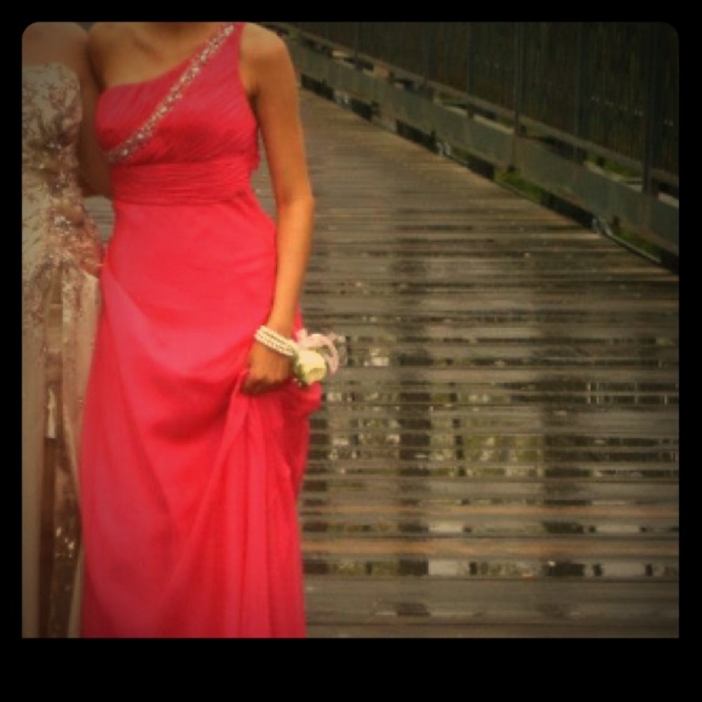 Worn once- beautiful hot pink prom dress