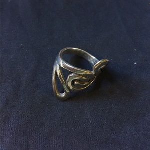 Silver design ring