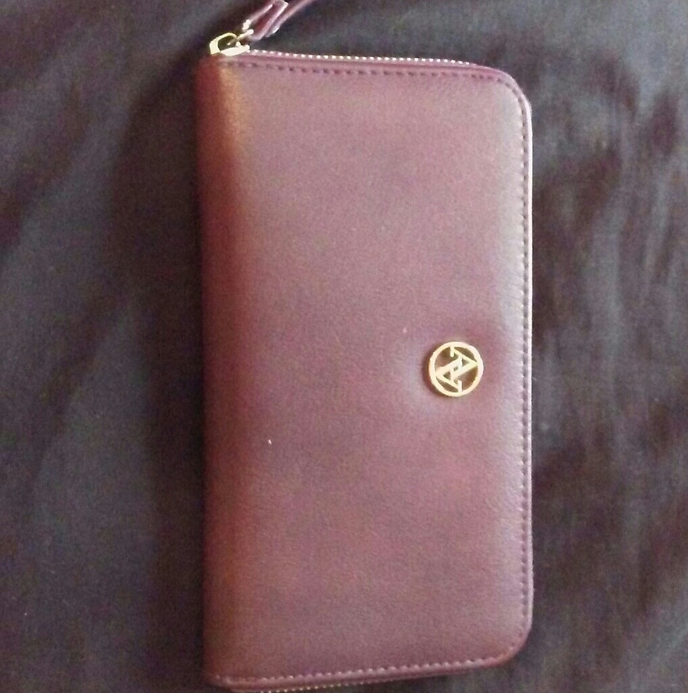 Charging wallet