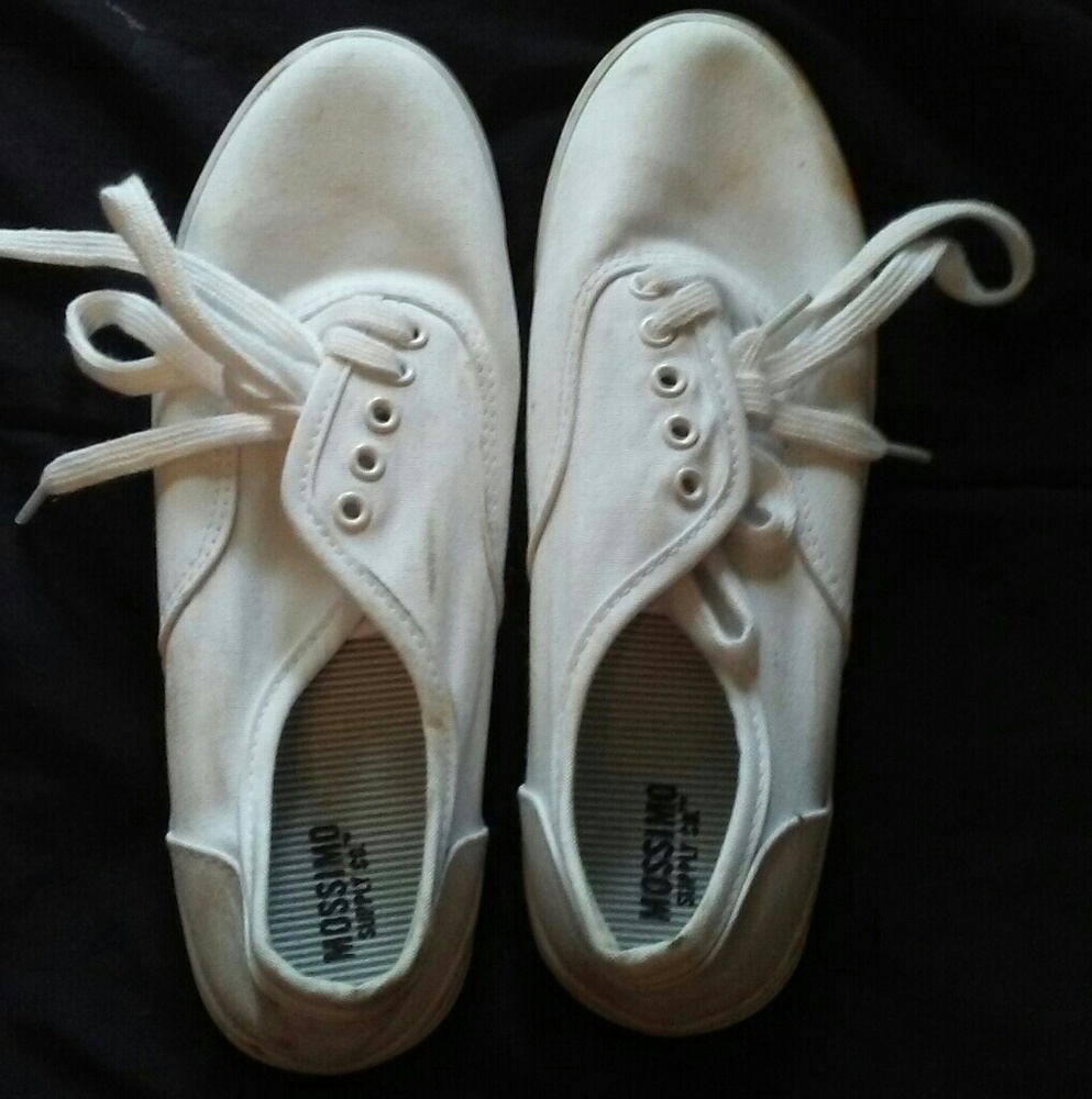 Gently used sz. 6 shoes