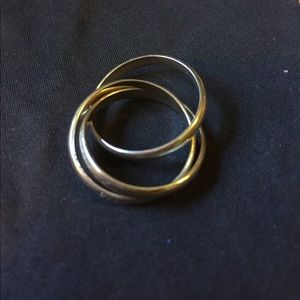 Silver tone ring