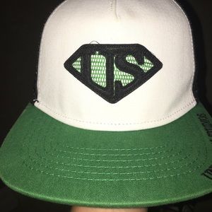 Black, Green, and white, US snapback hat.