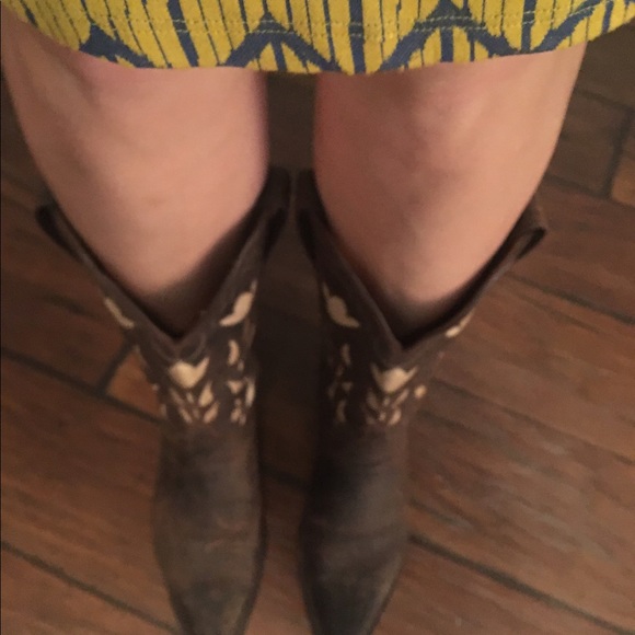 Justin Cream Flowered Leathered Boots - Picture 5 of 8