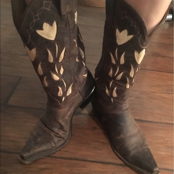 Justin Cream Flowered Leathered Boots - Picture 7 of 8