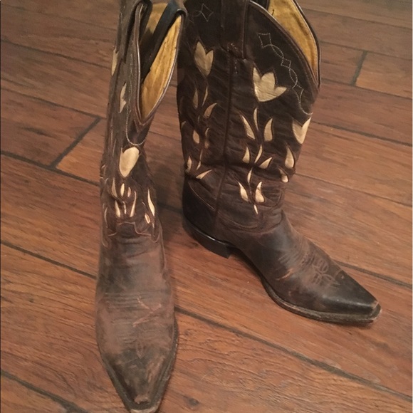 Justin Cream Flowered Leathered Boots - Picture 8 of 8