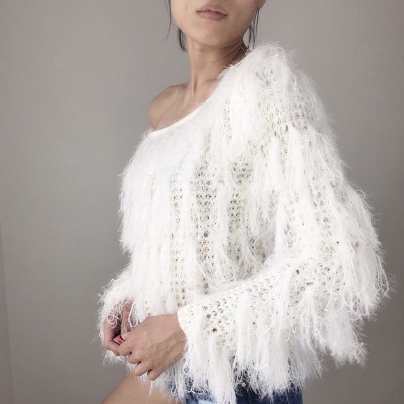 PLAYFUL YOUTH faux fur top - Picture 3 of 4